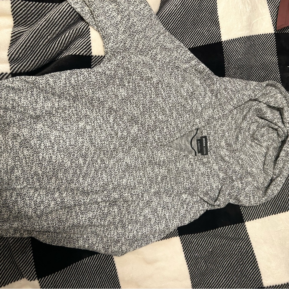 Brand new cropped prana hoodie